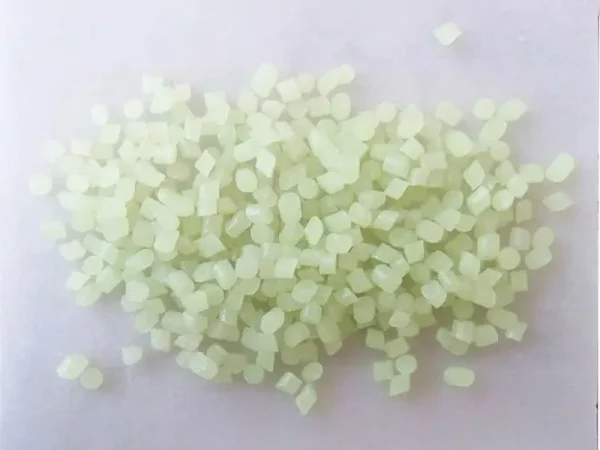 Self-Luminous Particles (4)